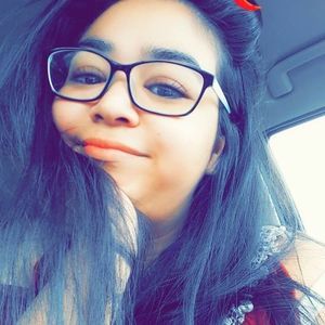 Meet your Posher, Daniela